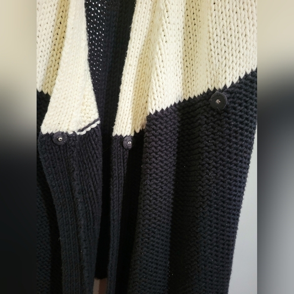 Kenneth Cole New York Open Knit Open Front Cream and Black Belted Cardigan - Picture 3 of 4